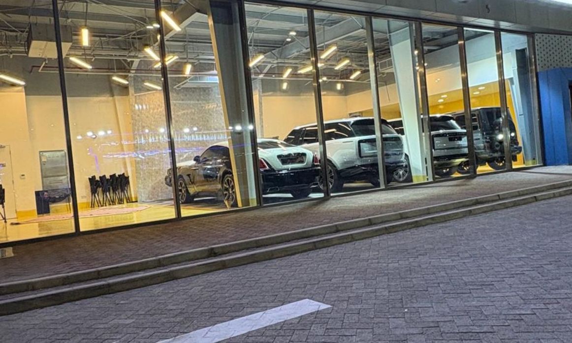 Mafnoud Cars в ОАЭ, Абу-Даби. Все автомобили, цены, отзывы, контакты | AUTO.AE