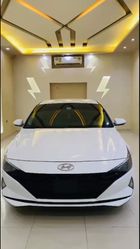 Hyundai Elantra VII (CN7)