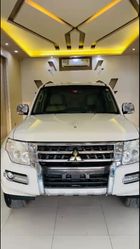 Mitsubishi Pajero عملية فيس ليفت IV 2