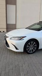Lexus ES سابعاً