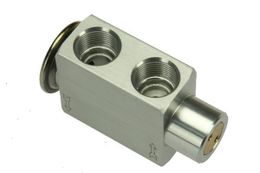 URO-016377, URO Parts Air Conditioning System Expansion Valves 123 830 1184 في الإمارات, دبي. Condition - new. Price 50 AED. Photo, seller contacts | AUTO.AE