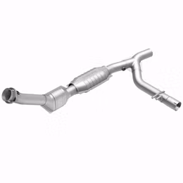 447116, MAGNAFLOW 447116 Catalytic Converter Direct-Fit California Grade for FORD Expedition 1997-2001 in UAE, Dubai. Condition - new. Price 6,120 AED. Photo, seller contacts | AUTO.AE
