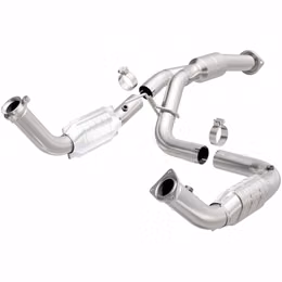 51812, MAGNAFLOW 51812 Catalytic Converter Direct-Fit OEM Grade for CHEVROLET Silverado 2500 HD 2011-2019 in UAE, Dubai. Condition - new. Price 7,470 AED. Photo, seller contacts | AUTO.AE