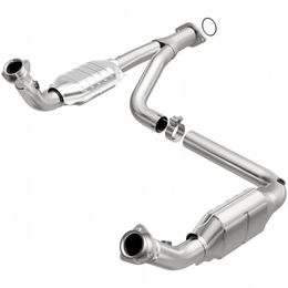 49644, MAGNAFLOW 49644 Catalytic Converter Direct-Fit OEM Grade for CHEVROLET Silverado 2500 HD 2007-2010 in UAE, Dubai. Condition - new. Price 6,220 AED. Photo, seller contacts | AUTO.AE