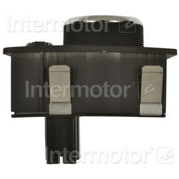 SMP-HLS1746, Standard Motor Headlight Switches for 2016-2018 3500, 4500, 2016-2017 5500 - HLS1746 في الإمارات, دبي. Condition - new. Price 510 AED. Photo, seller contacts | AUTO.AE