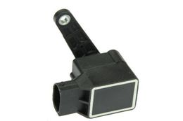 URO-017036, URO Parts Headlight Leveling Sensors 105427617 في الإمارات, دبي. Condition - new. Price 230 AED. Photo, seller contacts | AUTO.AE