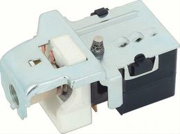 OER-1995147, OER Authorized Headlamp Switches 1995147 в ОАЭ, Дубай. Состояние - новое. Цена 100 AED. Фото, контакты продавца | AUTO.AE