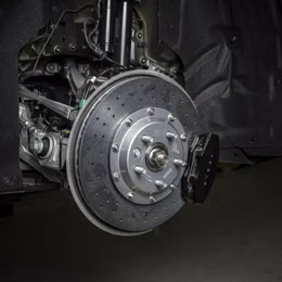 UP-MSMX2-133-2.1, UNPLUGGED PERFORMANCE UP-MSMX2-133-2.1 Rear Brake Rotor Kit, Large Sweep, Carbon Ceramic + Racing Pad Kit for TESLA Model S 2021 في الإمارات, دبي. Condition - new. Price 25,830 AED. Photo, seller contacts | AUTO.AE