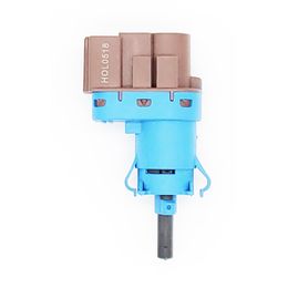HLN-2BLS0025, Holstein Parts Brake Light Switches 2BLS0025 в ОАЭ, Дубай. Состояние - новое. Цена 60 AED. Фото, контакты продавца | AUTO.AE