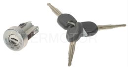SMP-US365L, Standard Motor Ignition Lock Cylinders for 2001-2004 MONTERO SPORT - US-365L في الإمارات, دبي. Condition - new. Price 1,120 AED. Photo, seller contacts | AUTO.AE