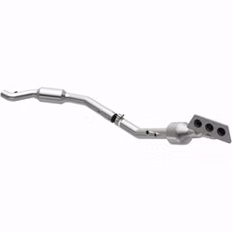 22-068, MAGNAFLOW 22-068 Manifold Catalytic Converter OEM Grade for MERCEDES-BENZ GLE350 / ML350 in UAE, Dubai. Condition - new. Price 7,400 AED. Photo, seller contacts | AUTO.AE