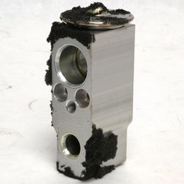 UAC-EX10826C, Universal Air Conditioner Inc. Air Conditioning System Expansion Valves EX 10826C в ОАЭ, Дубай. Состояние - новое. Цена 100 AED. Фото, контакты продавца | AUTO.AE