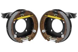 WIL-249-16410-11, Wilwood Drum Brake Backing Plates 249-16410/11 في الإمارات, دبي. Condition - new. Price ⁦1,550 AED⁩. Photo, seller contacts | AUTO.AE