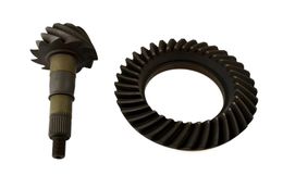 SVL-2020630, SVL Drivetrain Ring and Pinion Gear Sets 2020630 Ford 8.8 in. 3.27 Gears في الإمارات, دبي. Condition - new. Price 1,200 AED. Photo, seller contacts | AUTO.AE