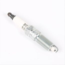 OMX-1724812, OMIX-ADA - Spark Plugs for 2013-2018 1500, 2012-2018 GRAND CHEROKEE, 2014-2017 PROMASTER 1500 - 17248.12 в ОАЭ, Дубай. Состояние - новое. Цена 80 AED. Фото, контакты продавца | AUTO.AE