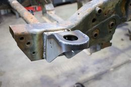 RBF-RB7809R, Rust Buster Radiator Core Support Mounts for 2001-2010 SIERRA 2500 HD, SILVERADO 2500 HD - RB7809R في الإمارات, دبي. Condition - new. Price 530 AED. Photo, seller contacts | AUTO.AE
