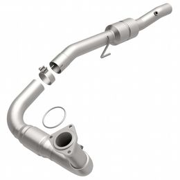 447269, MAGNAFLOW 447269 Catalytic Converter Direct-Fit California Grade for CHEVROLET Silverado 1500 HD 2006-2006 in UAE, Dubai. Condition - new. Price 5,150 AED. Photo, seller contacts | AUTO.AE