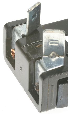 SMP-SLS70, Standard Motor Brake Light Sending Units SLS-70 في الإمارات, دبي. Condition - new. Price 90 AED. Photo, seller contacts | AUTO.AE