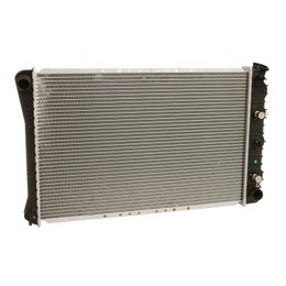 SUM-380547, Summit Racing™ Plastic/Aluminum Radiators SUM-380547 в ОАЭ, Дубай. Состояние - новое. Цена 830 AED. Фото, контакты продавца | AUTO.AE