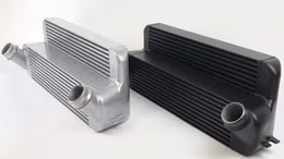 8115B, CSF 8115B Intercooler (black) for BMW BMW M2 (F87) / M235i (F22) / 335i (F30) / 435i (F32) / 435i (F36) в ОАЭ, Дубай. Состояние - новое. Цена 2 790 AED. Фото, контакты продавца | AUTO.AE