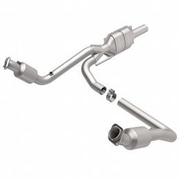 447233, MAGNAFLOW 447233 Catalytic Converter Direct-Fit California Grade for DODGE Ram 1500 2000-2001 in UAE, Dubai. Condition - new. Price 8,460 AED. Photo, seller contacts | AUTO.AE