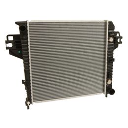 SUM-380551, Summit Racing™ Plastic/Aluminum Radiators for 2002-2006 LIBERTY - SUM-380551 في الإمارات, دبي. Condition - new. Price 810 AED. Photo, seller contacts | AUTO.AE