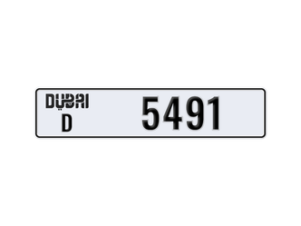 دبي • سيارة خاصة