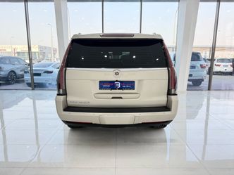 ⁦Cadillac Escalade رابعاً⁩