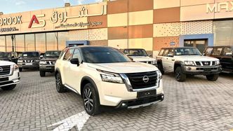 Nissan Pathfinder V