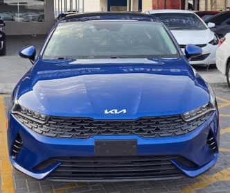 Kia K5 ثالثاً