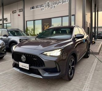 ⁦MG HS I⁩