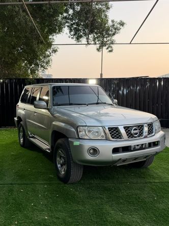 ⁦Nissan Patrol عملية فيس ليفت V (Y61)⁩