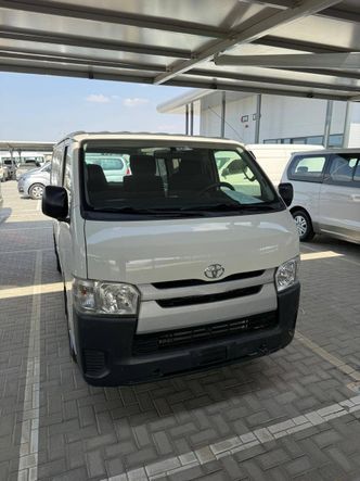 ⁦Toyota HiAce عملية فيس ليفت H200⁩