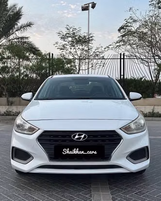 ⁦Hyundai Accent V⁩