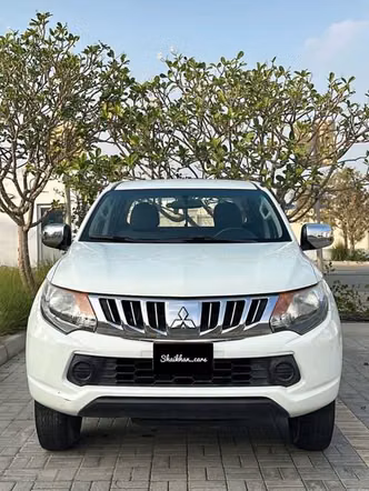 ⁦Mitsubishi L200 V⁩