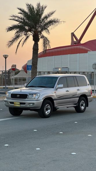 ⁦Toyota Land Cruiser 100 Series⁩