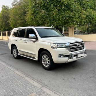 ⁦Toyota Land Cruiser 200 Series Рестайлинг 2⁩