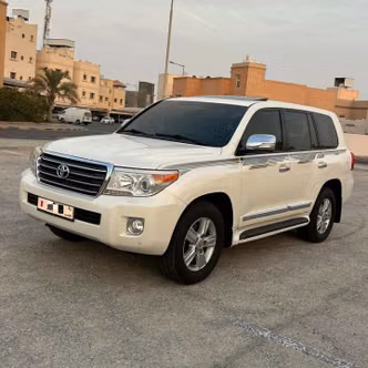 ⁦Toyota Land Cruiser 200 Series Рестайлинг 1⁩