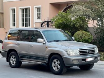 ⁦Toyota Land Cruiser السلسلة 100⁩