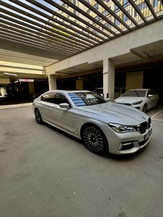 BMW 7 Series VI (G11/G12)