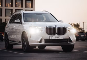 BMW X7 40i I (G07) Facelift