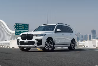 BMW X7 40i ط (G07)