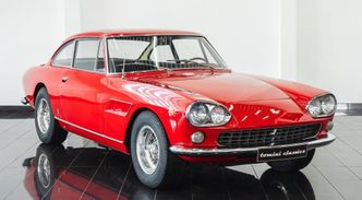 Ferrari 330 GT 2+2 Series I