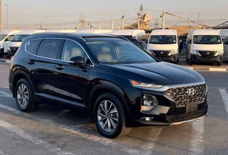 ⁦Hyundai Santa Fe IV⁩