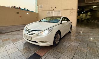 Hyundai Sonata VI (YF)