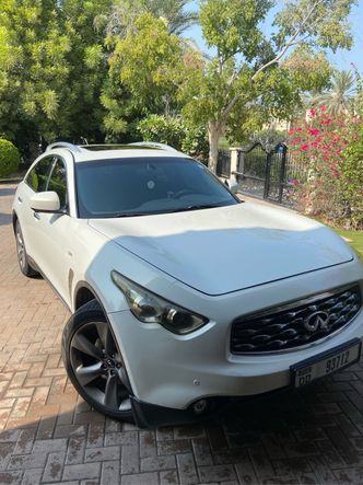 ⁦Infiniti FX II (S51)⁩