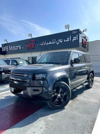Land Rover Defender 110 ثانياً