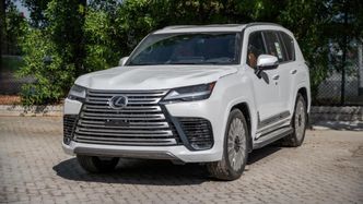Lexus LX 700h IV