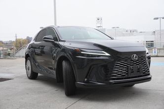 Lexus RX V