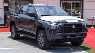 ⁦Mitsubishi L200 سادساً⁩